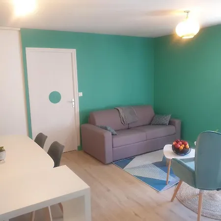 Apartment La Bourboule, 2 Pieces, 4 Personnes - Fr-1-667-13